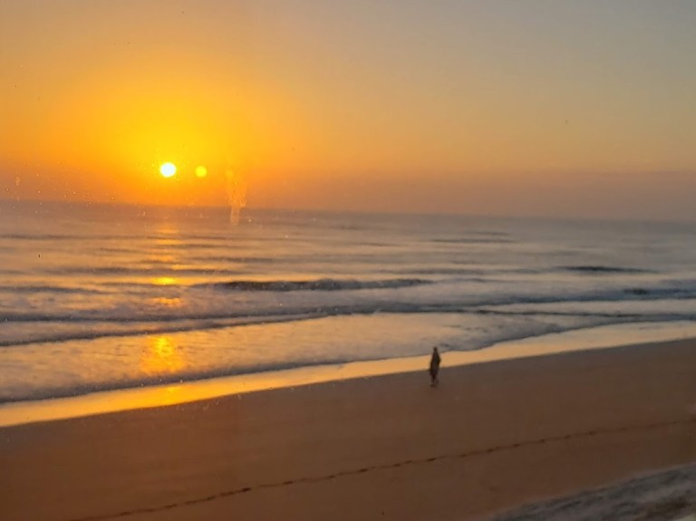 sunrise Bev Beach.jpg